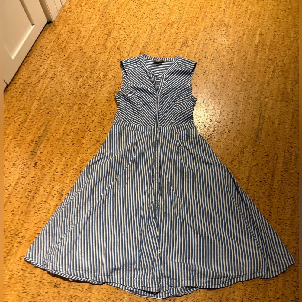 100% cotton, cotton-lined Phase Eight sleeveless dress, UK size 12 (US size 8)